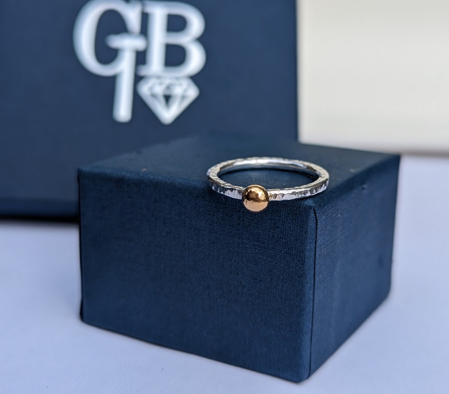 18ct Recycled Gold Blob ring