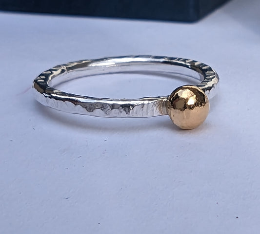 18ct Recycled Gold Blob ring